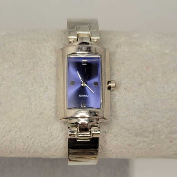 ⌚️ Yves Rocher Women's Watch - Picture 1 of 8